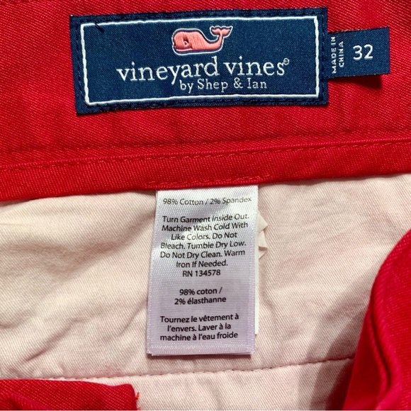 Vineyard Vines Red Flat Front Shorts with Whale Embroidery SZ 32 - Picture 3 of 10